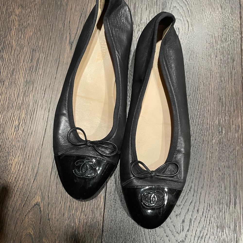Chanel ballerinas